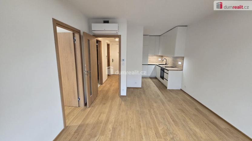 Pronájem bytu 2+kk, Praha - Žižkov, Šrámkové, 52 m2