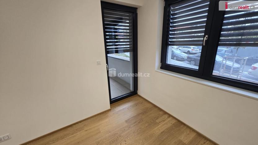 Pronájem bytu 2+kk, Praha - Žižkov, Šrámkové, 52 m2