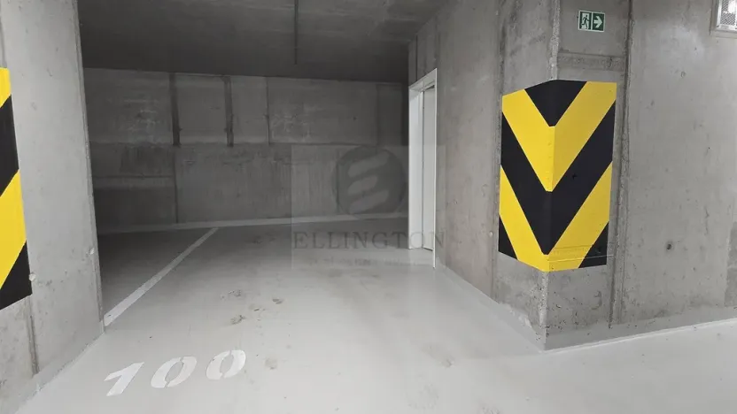 Pronájem bytu 2+kk, Praha - Karlín, Sokolova, 54 m2