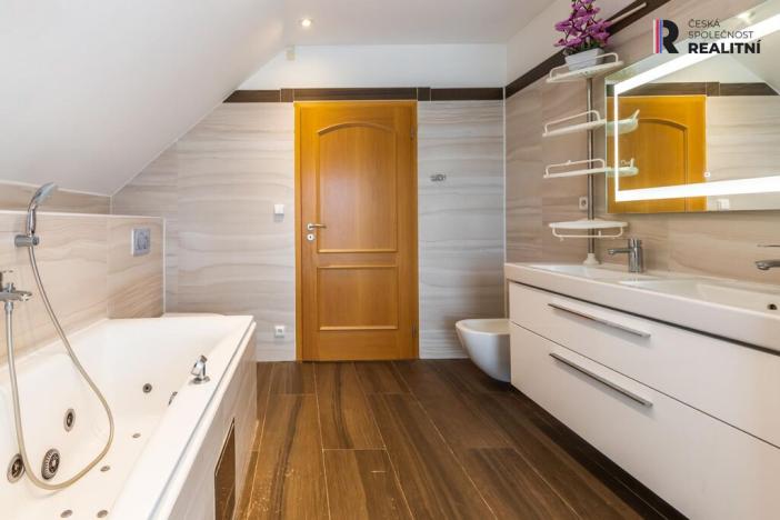 Prodej rodinného domu, Praha - Libuš, Vyšebrodská, 168 m2