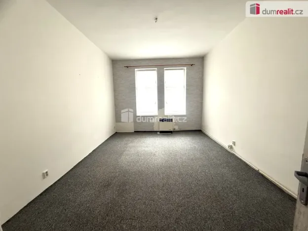 Pronájem bytu 1+1, Děčín, El. Krásnohorské, 40 m2