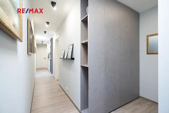 Prodej rodinného domu, Hovorčovice, Na Konci světa, 188 m2