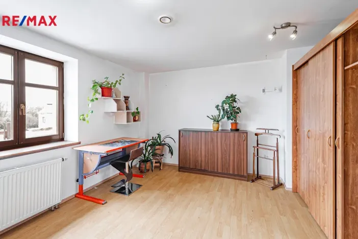 Prodej rodinného domu, Byšice, 5. května, 300 m2