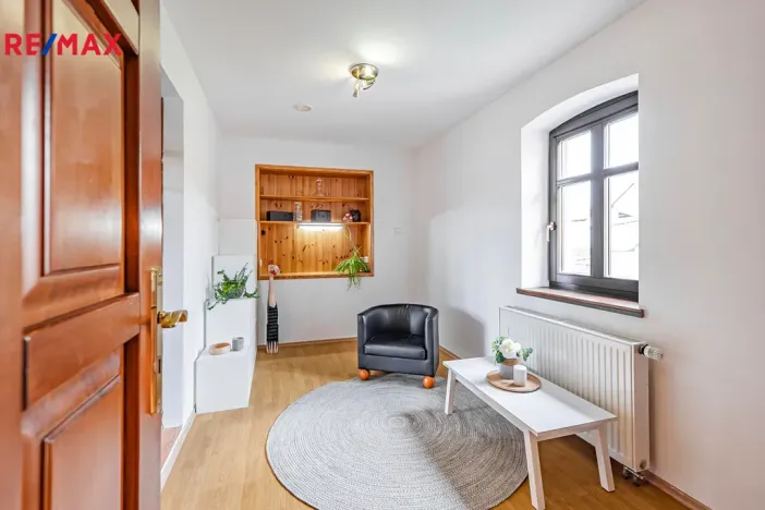 Prodej rodinného domu, Byšice, 5. května, 300 m2