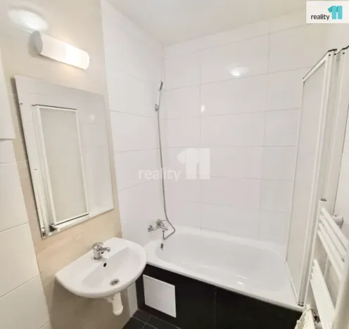 Prodej bytu 2+kk, Praha - Hrdlořezy, Českobrodská, 75 m2