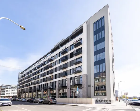 Pronájem bytu 1+kk, Praha - Holešovice, V háji, 43 m2