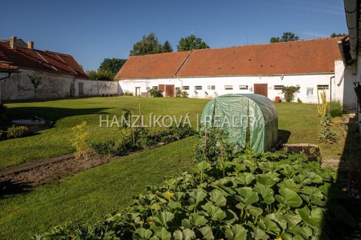 Prodej zemědělské usedlosti, Pištín, 200 m2