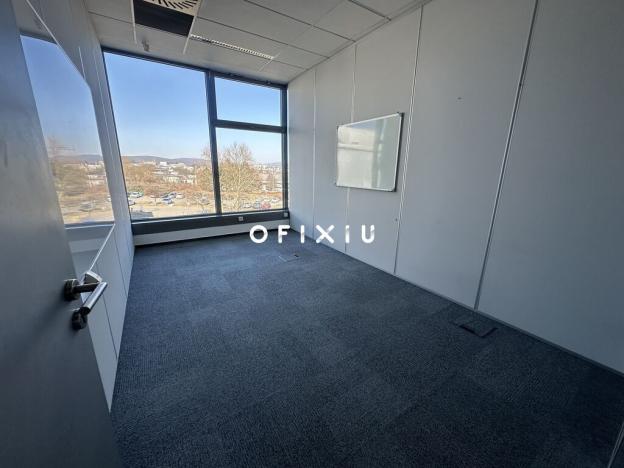 Pronájem kanceláře, Brno - Královo Pole, Technická, 2154 m2