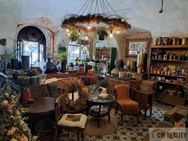 Pronájem obchodního prostoru, Prostějov, nám. Edmunda Husserla, 70 m2