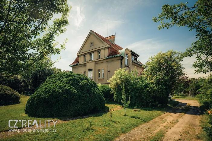 Prodej vily, Praha - Klánovice, Ke znaku, 300 m2