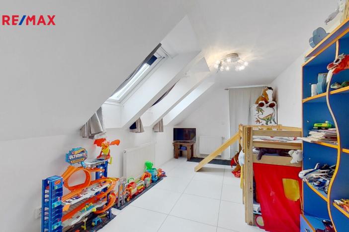 Prodej rodinného domu, Jenišov - Pod Rohem, K Rohu, 210 m2