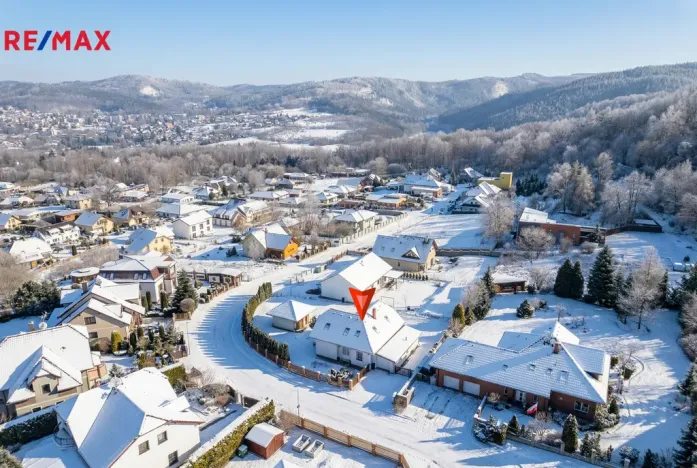 Prodej rodinného domu, Jenišov - Pod Rohem, K Rohu, 210 m2