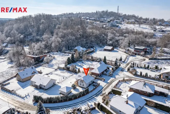 Prodej rodinného domu, Jenišov - Pod Rohem, K Rohu, 210 m2