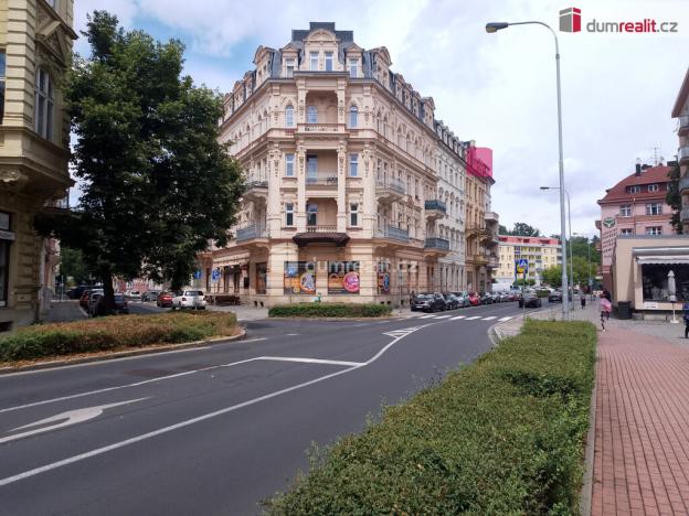 Prodej bytu 2+1, Karlovy Vary, Vítězná, 106 m2
