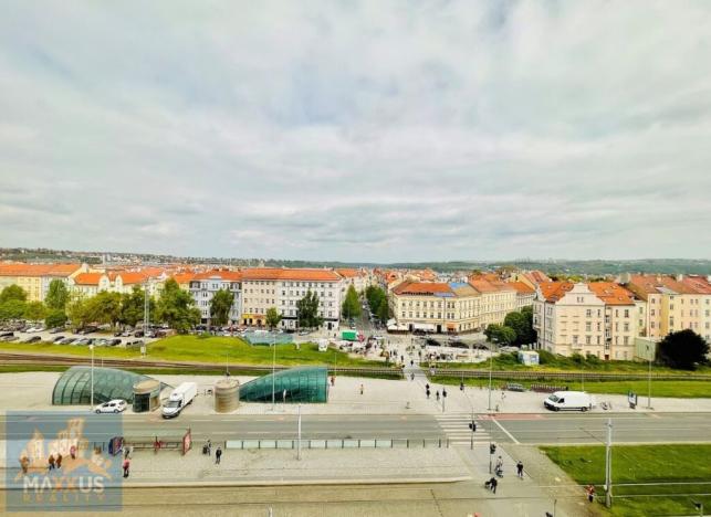 Pronájem kanceláře, Praha - Hradčany, Milady Horákové, 900 m2