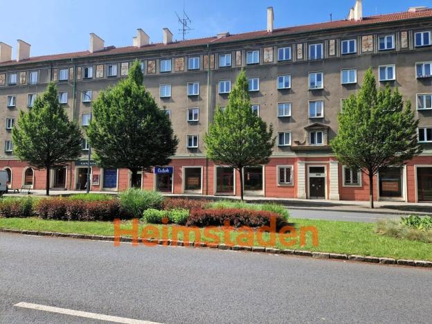 Pronájem obchodního prostoru, Havířov - Město, Hlavní třída, 35 m2