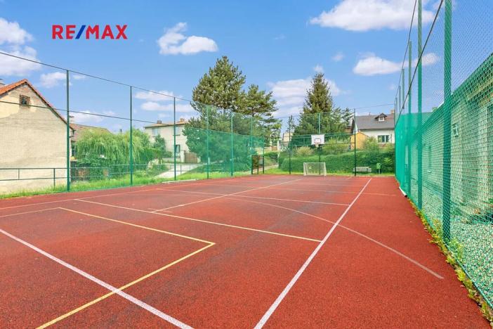 Prodej činžovního domu, Koleč, 404 m2