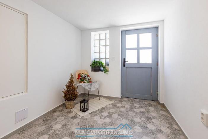 Prodej rodinného domu, Alberndorf im Pulkautal, Rakousko, Bundesstraße, 180 m2