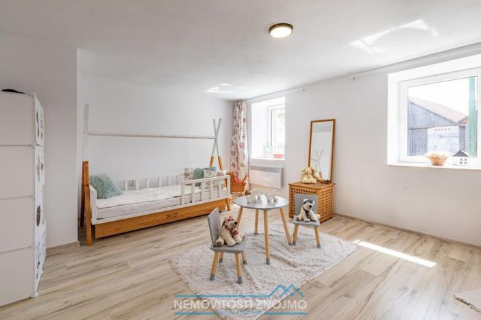 Prodej rodinného domu, Alberndorf im Pulkautal, Rakousko, Bundesstraße, 180 m2