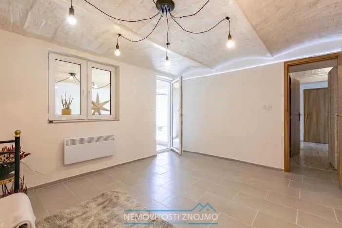 Prodej rodinného domu, Alberndorf im Pulkautal, Rakousko, Bundesstraße, 180 m2