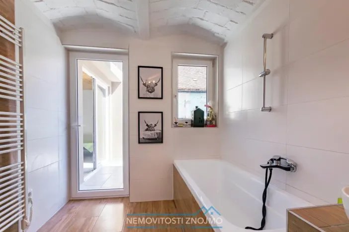 Prodej rodinného domu, Alberndorf im Pulkautal, Rakousko, Bundesstraße, 180 m2