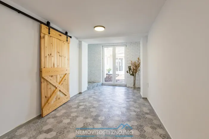 Prodej rodinného domu, Alberndorf im Pulkautal, Rakousko, Bundesstraße, 180 m2