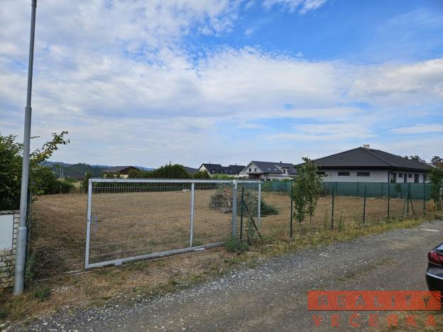 Prodej pozemku pro bydlení, Bavoryně - Na Lhotkách, 1249 m2