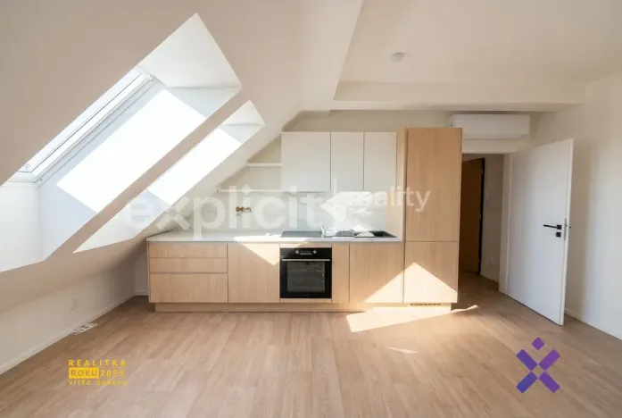 Prodej bytu 3+kk, Hostovlice, 59 m2