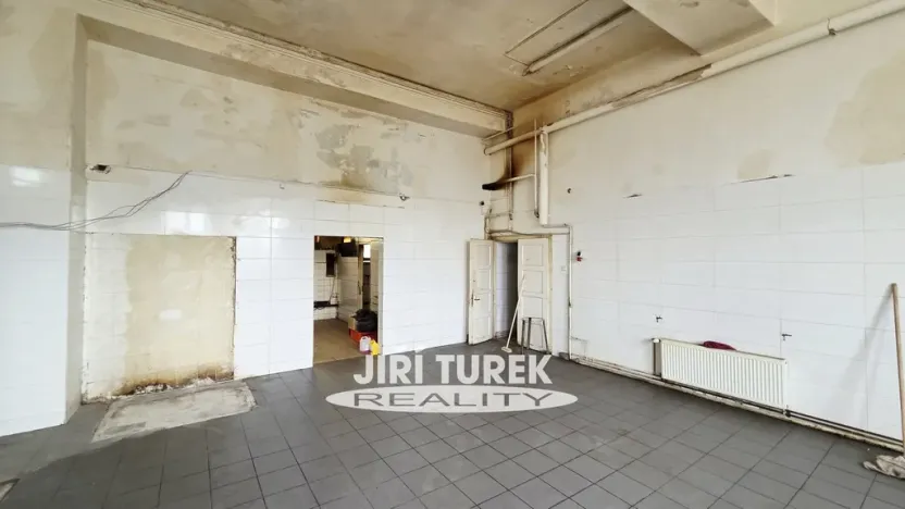 Pronájem výrobních prostor, Komárov, 500 m2