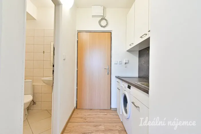Pronájem bytu 1+kk, Brno, Jedovnická, 22 m2