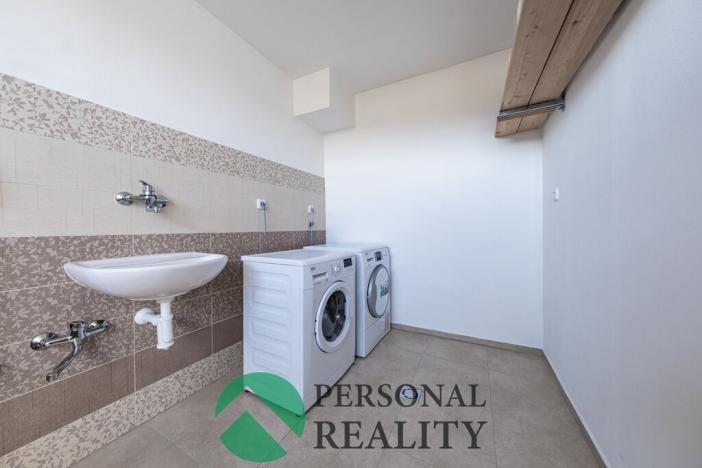 Prodej rodinného domu, Háje, 236 m2