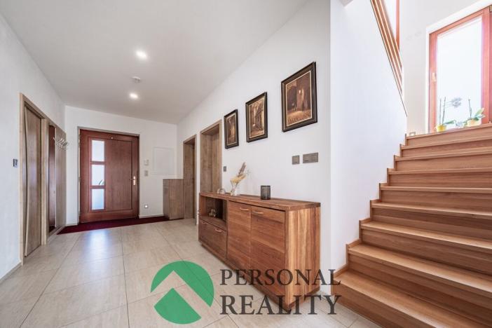 Prodej rodinného domu, Háje, 236 m2