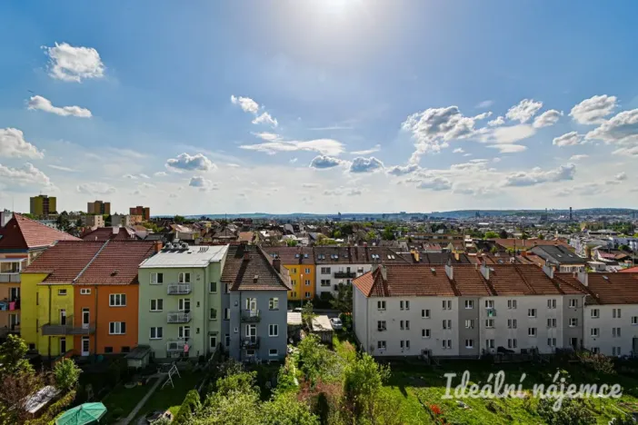 Pronájem bytu 1+kk, Brno - Židenice, Slatinská, 32 m2
