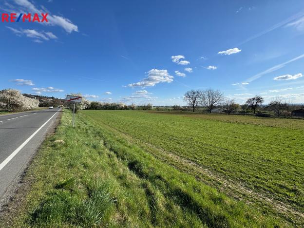 Pronájem zahrady, Tovéř, 808 m2