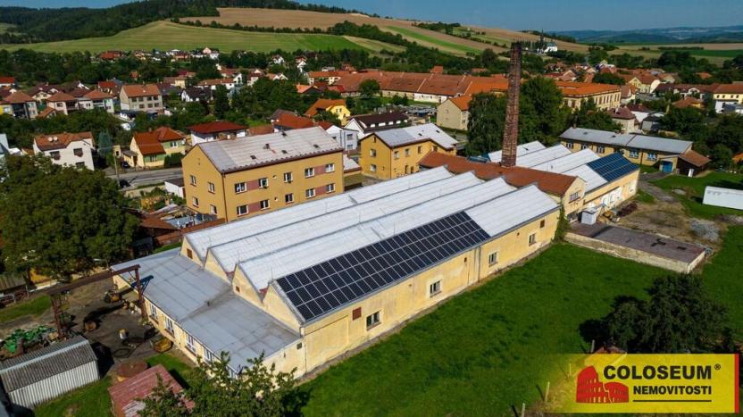 Pronájem komerční nemovitosti, Drnovice, 2370 m2