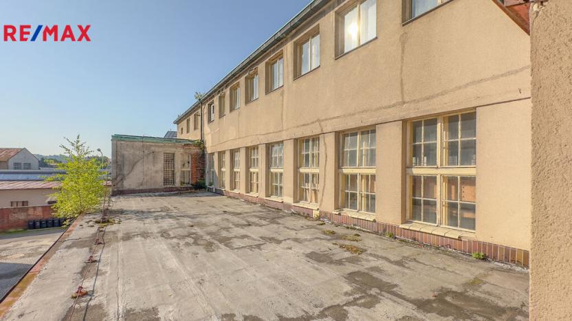 Prodej skladu, Úpice, Dr. Teuchmanna, 1817 m2