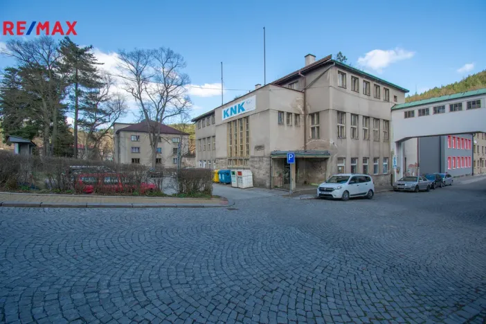 Prodej obchodního prostoru, Úpice, Dr. Teuchmanna, 1817 m2