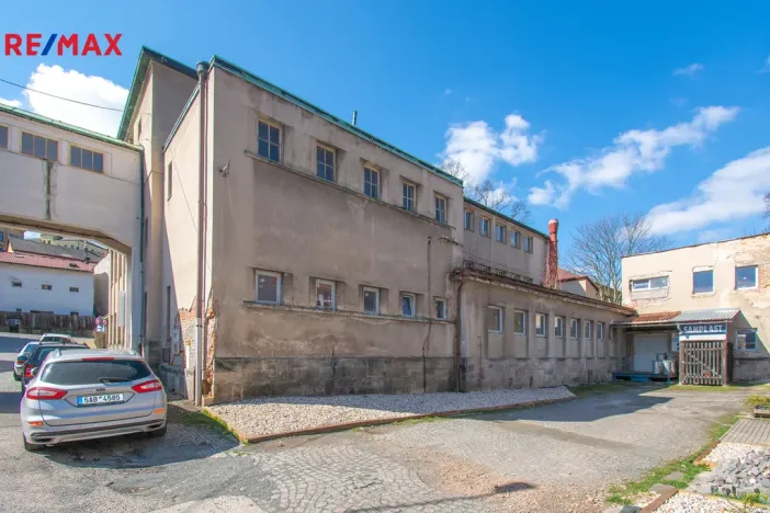 Prodej obchodního prostoru, Úpice, Dr. Teuchmanna, 1817 m2