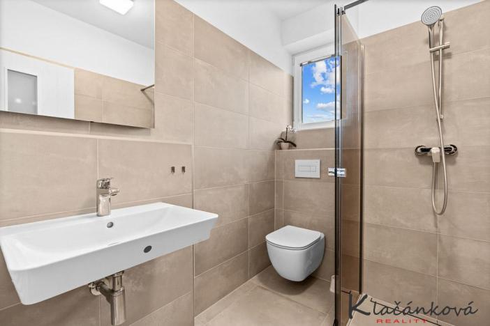 Prodej bytu 1+kk, Zlín - Malenovice, Pod Hradem I, 32 m2