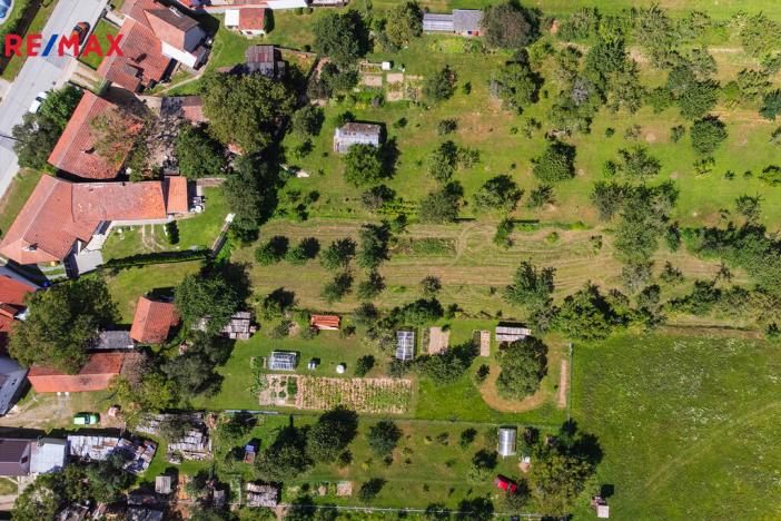 Prodej pole, Podomí, 1938 m2