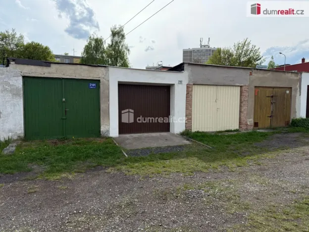 Pronájem garáže, Ústí nad Labem - Bukov, Dukelských hrdinů, 20 m2