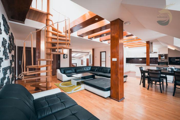 Prodej obchodního prostoru, Sušice, náměstí Svobody, 628 m2