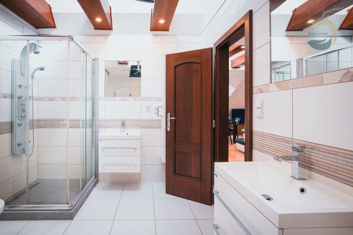 Prodej obchodního prostoru, Sušice, náměstí Svobody, 628 m2