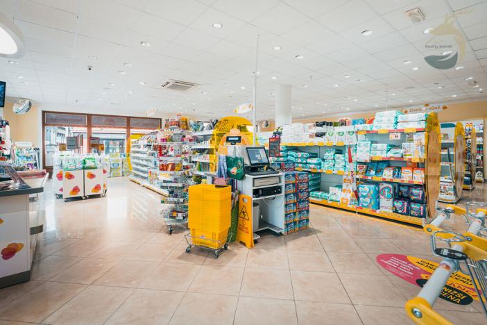 Prodej obchodního prostoru, Sušice, náměstí Svobody, 628 m2