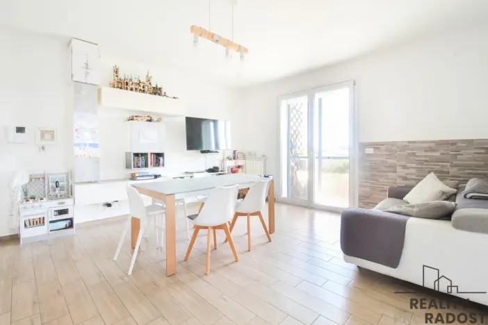 Prodej bytu 3+1, Città Sant'Angelo,, Itálie, 108 m2