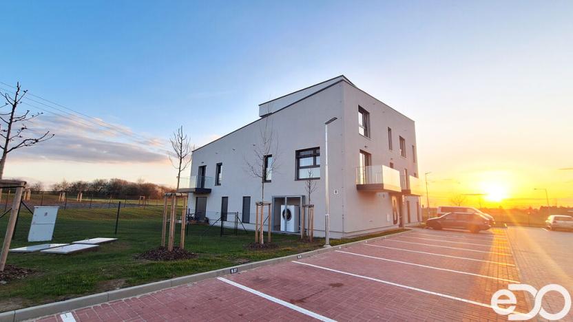 Pronájem bytu 2+kk, Praha - Újezd nad Lesy, Rohožnická, 58 m2