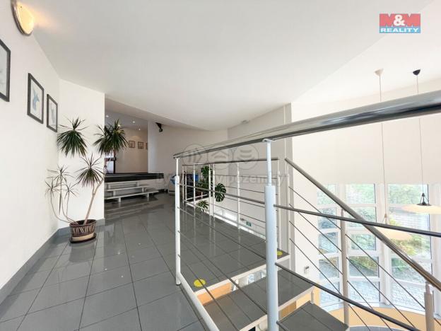 Prodej výrobních prostor, Žďár, 1089 m2