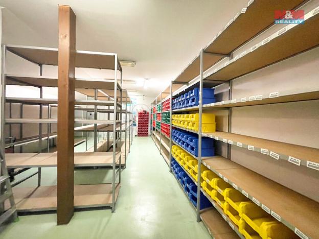 Prodej výrobních prostor, Žďár, 1089 m2