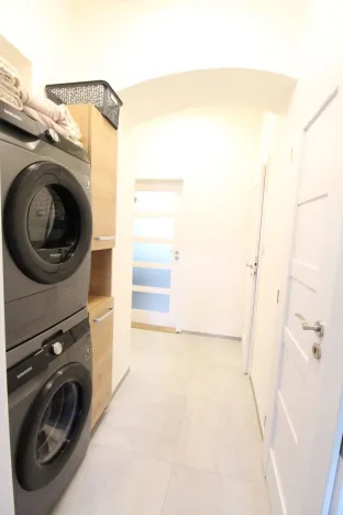 Pronájem bytu 2+kk, Plzeň - Jižní Předměstí, Antonína Uxy, 44 m2