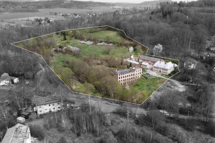 Prodej komerční nemovitosti, Mikulášovice, 1570 m2